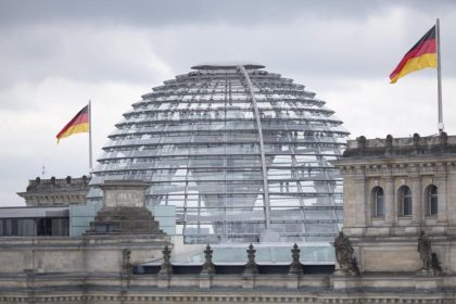 GroKo einigen sich auf schärfere Regeln für Abgeordnete