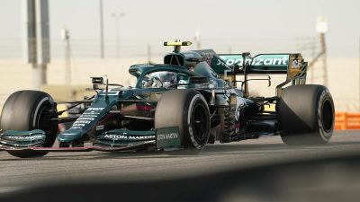 Strafe für Vettel: Vom letzten Platz in den Saisonauftakt