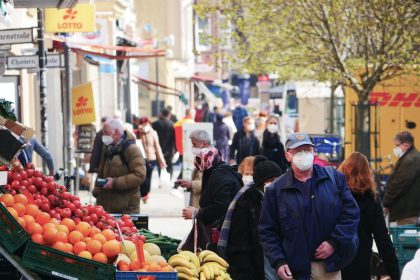 Corona-Gipfel am Dienstag – Rufe nach neuen Maßnahmen