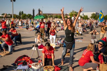 Stuttgart: Prozess um linksextreme Schläger vertagt – Lebensgefährlicher Angriff auf Corona-Demonstranten