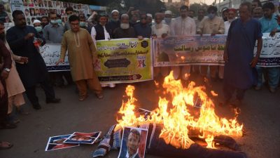 Französische Botschaft ruft Bürger zum Verlassen von Pakistan auf