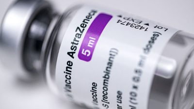 EMA listet seltene Nervenerkrankung auch als Nebenwirkung von AstraZeneca-Vakzin