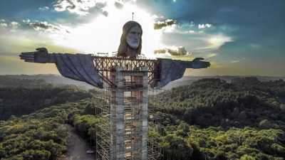 Neue Christus-Statue in Brasilien soll noch größer werden als Statue in Rio