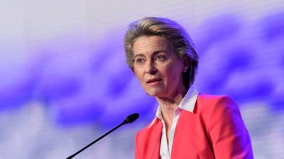 Von der Leyen fordert nach „Sofagate“-Affäre mehr Einsatz der EU für Frauenrechte