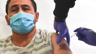Fast 7.200 Corona geimpfte Amerikaner infiziert – 88 gestorben