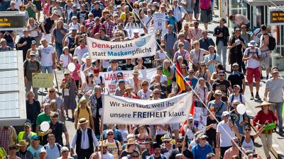 Berliner Verfassungsschutz stellt Corona-Protestbewegung unter Beobachtung – Geleaktes BKA-Papier zeichnet anderes Bild