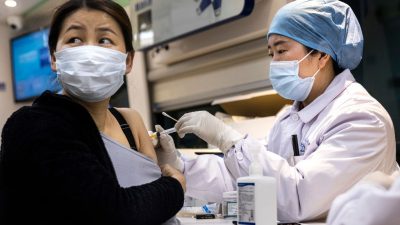 China setzt Corona-Zwangsimpfung radikal durch – KP-Kader verhindert jedoch mit allen Mitteln Selbstimpfung