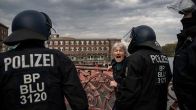 Proteste in mehreren Städten gegen nächtliche Ausgangsbeschränkungen