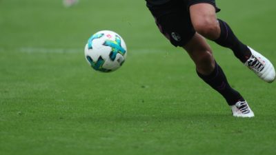 1. Bundesliga: Gladbach gewinnt gegen Freiburg