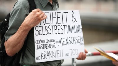 Video: Corona-Demo in Frankfurt durch Stadt verboten – Polizei geht rigoros gegen Corona-Maßnahmen-Kritiker vor