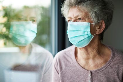 Impfung gegen Corona oder Isolation? – Altenheim-Kantinen-Fall vor Bundesverfassungsgericht