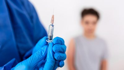 Ärztevertreter wollen stärkere Einbindung in Impfkampagne