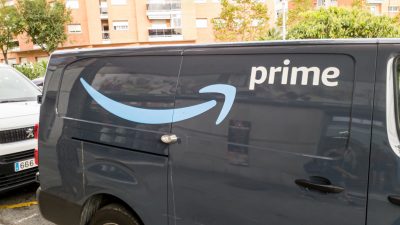 Amazon entschuldigt sich fürs Bestreiten vom „Pinkeln in Flaschen“ durch Mitarbeiter