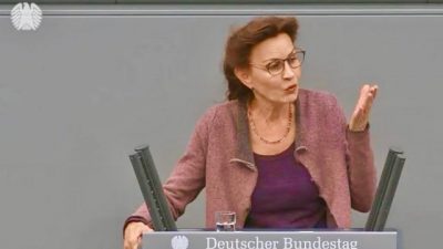 „Armutszeugnis“: Linken-Politikerin Jelpke kritisiert über 20.000 falsche BAMF-Bescheide in 2020