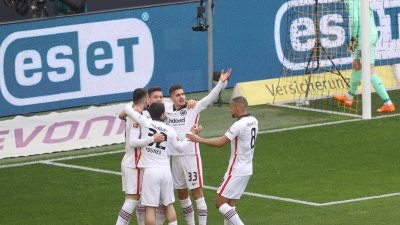 Rückschlag für den BVB: Heim-Niederlage gegen Frankfurt
