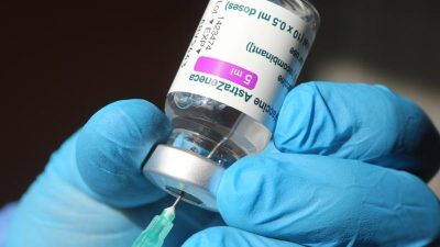 Österreich kündigt nationalen Impfnachweis und Ende von AstraZeneca-Impfungen an