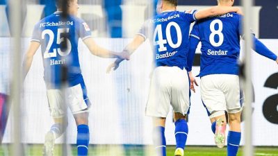 Suad Serdar beschert Schalke 04 den zweiten Saisonsieg