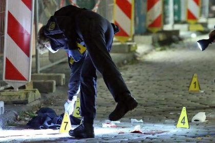 Syrer nach tödlicher Messerattacke vor Dresdener Gericht – wollte laut  Gutachter „Ungläubige“ töten