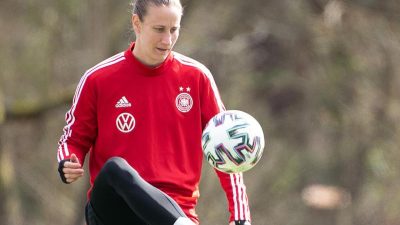 Torhüterin Ann-Katrin Berger bekommt Länderspieleinsatz