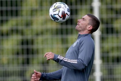 Verpflichtend Psychologen im Fußball? Gosens: «Warum nicht?»