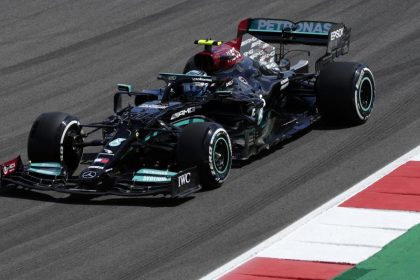Bottas Schnellster im ersten Portimão-Training
