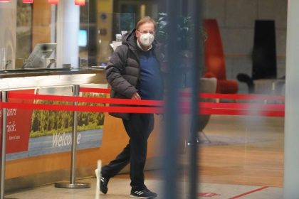 Führungsriege um Präsident Keller in Potsdam eingetroffen