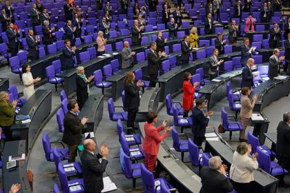 Bundestag entscheidet über Erleichterung für Geimpfte und Genesene