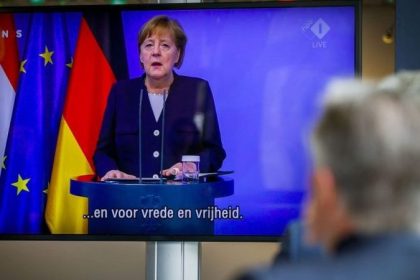 Merkel spricht an niederländischem “Befreiungstag” über Einschränkung der Grundrechte