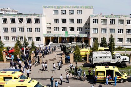 Amoklauf in Kasan: Mehrere Tote bei Schusswaffenangriff in Schule – Putin ordnet Überarbeitung des Waffenrechts an