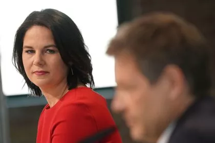 Baerbock: Grüne gegen Waffenlieferungen in Kriegsgebiete