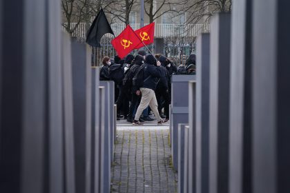 Andy Ngo: „Die Vorfahren der Antifa ebneten den Weg für den Aufstieg Hitlers”