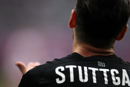 1. Bundesliga: Stuttgart gewinnt glücklich gegen Augsburg