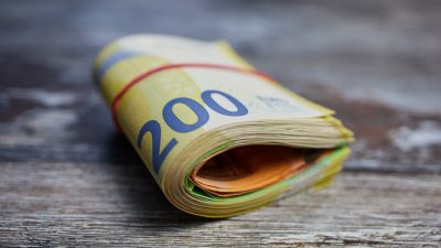EU will Barzahlungen in Deutschland über 10.000 Euro verbieten – AfD befürchtet totales Bargeldverbot