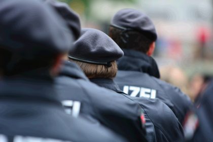 Razzia wegen Facebook-Post in Berlin: Beleidigter Landeschef Müller setzte Justizapparat in Bewegung