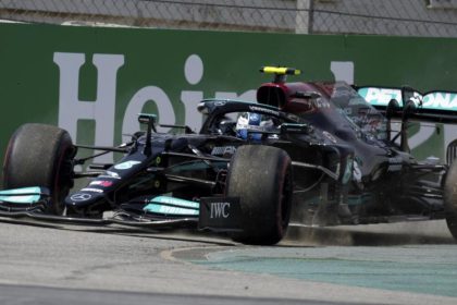 Bottas im ersten Training in Barcelona vor Verstappen