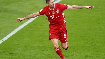 Bayern feiern Titel mit Gala – Lewandowski-Tore 37, 38, 39