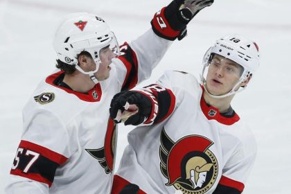 Stützle mit erstem NHL-Dreierpack
