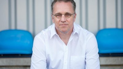 DFB-Arzt Meyer hofft auf weniger Schutzmaßnahmen
