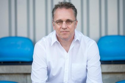DFB-Arzt Meyer hofft auf weniger Schutzmaßnahmen