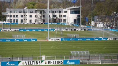 Schnelltest fällt positiv aus: Schalke-Spieler in Isolation