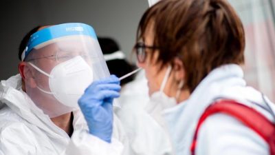Trotz positivem PCR-Test keine Corona-Infektion: Studie findet möglichen Grund für anhaltend positive Tests