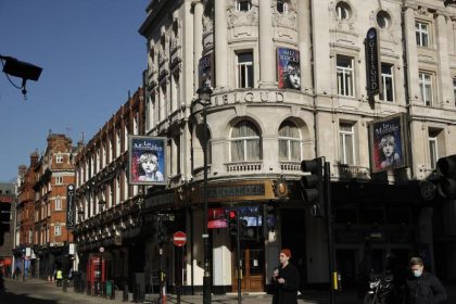 Die britische Theaterszene erwacht zum Leben