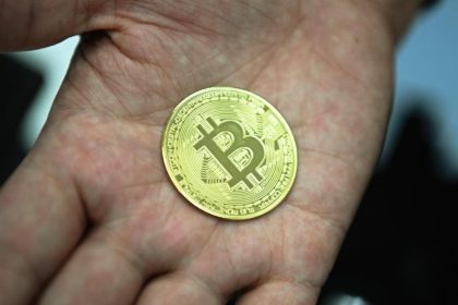 Kryptomarkt bricht ein: Bitcoin sackt auf 30.000 Dollar ab