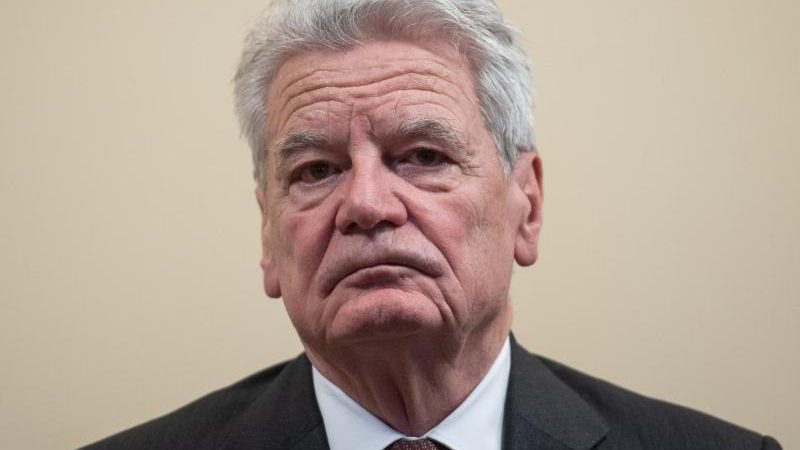 Altbundespräsident Gauck fordert Toleranz für Querdenker und Impfgegner