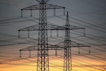 Weiter steigende Stromkosten: Netznutzungsentgelte erhöhen sich auch 2024
