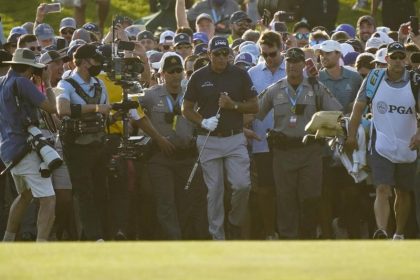 Golfstar Mickelson gewinnt mit 50 Jahren PGA Championship