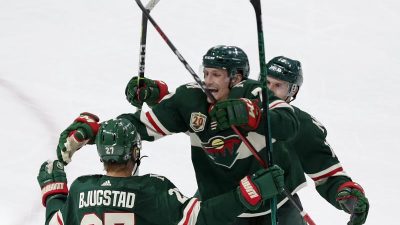 NHL-Playoffs: Sturms Wild erkämpfen Entscheidungsspiel