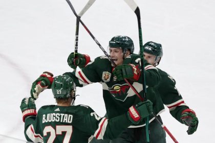 NHL-Playoffs: Sturms Wild erkämpfen Entscheidungsspiel