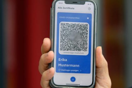 EU testet digitalen Impfpass: Pilotprojekt könnte Überwachung ausweiten
