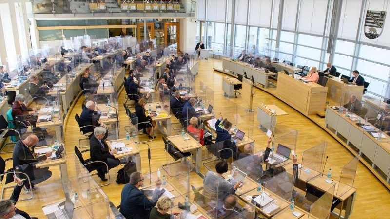 Umfrage: Nur noch drei Parteien kämen in den Landtag Sachsen-Anhalts